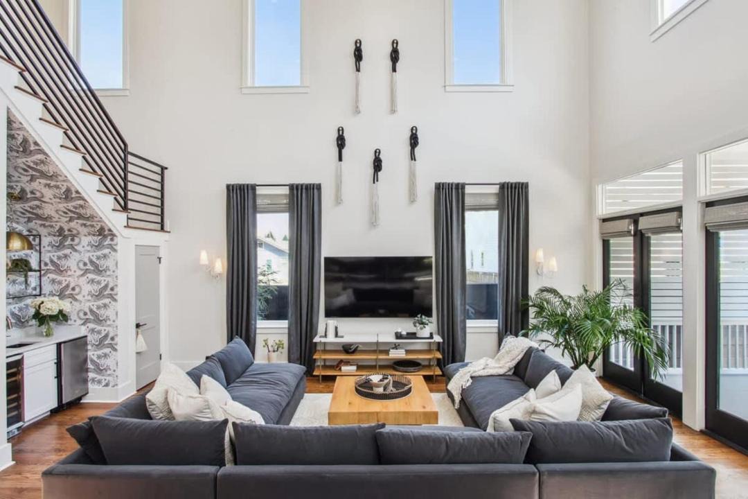 Photo of Livingroom in Lower Garden District