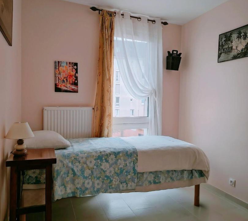 Photo of Others in Ormetteau-Port