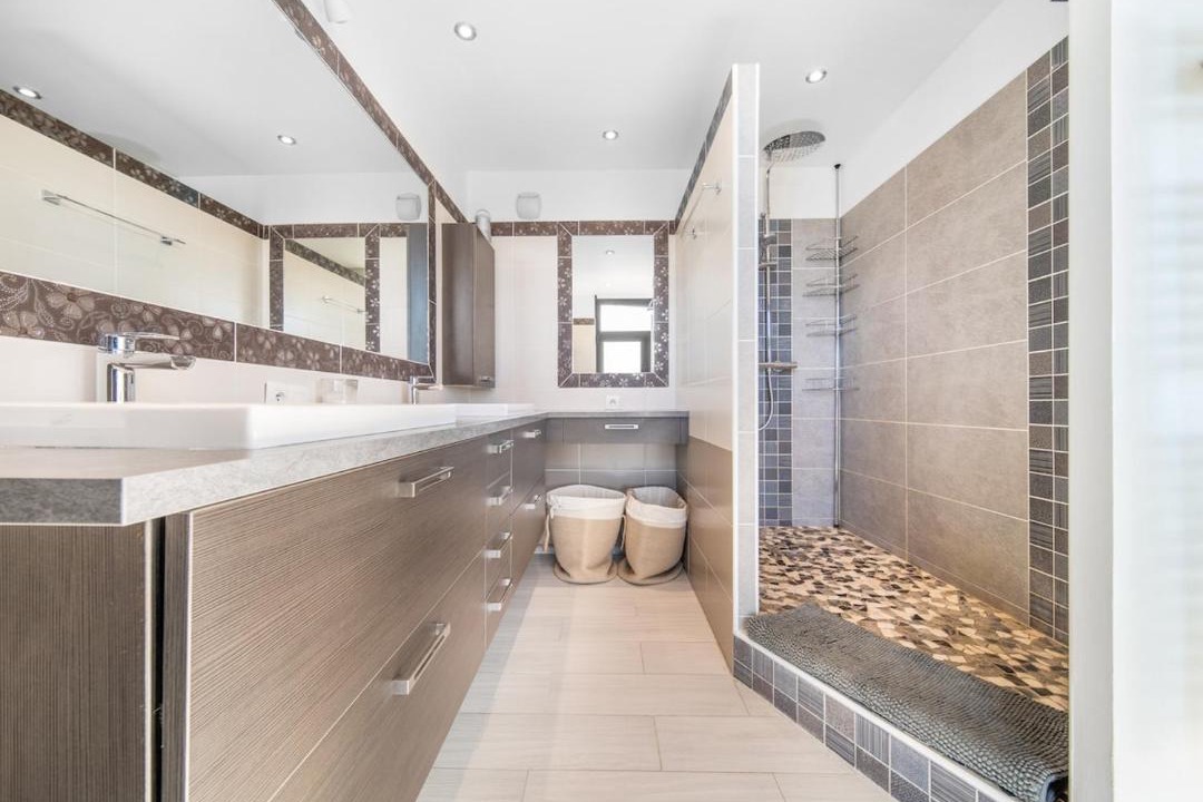 Photo of Bathroom in Port Marianne