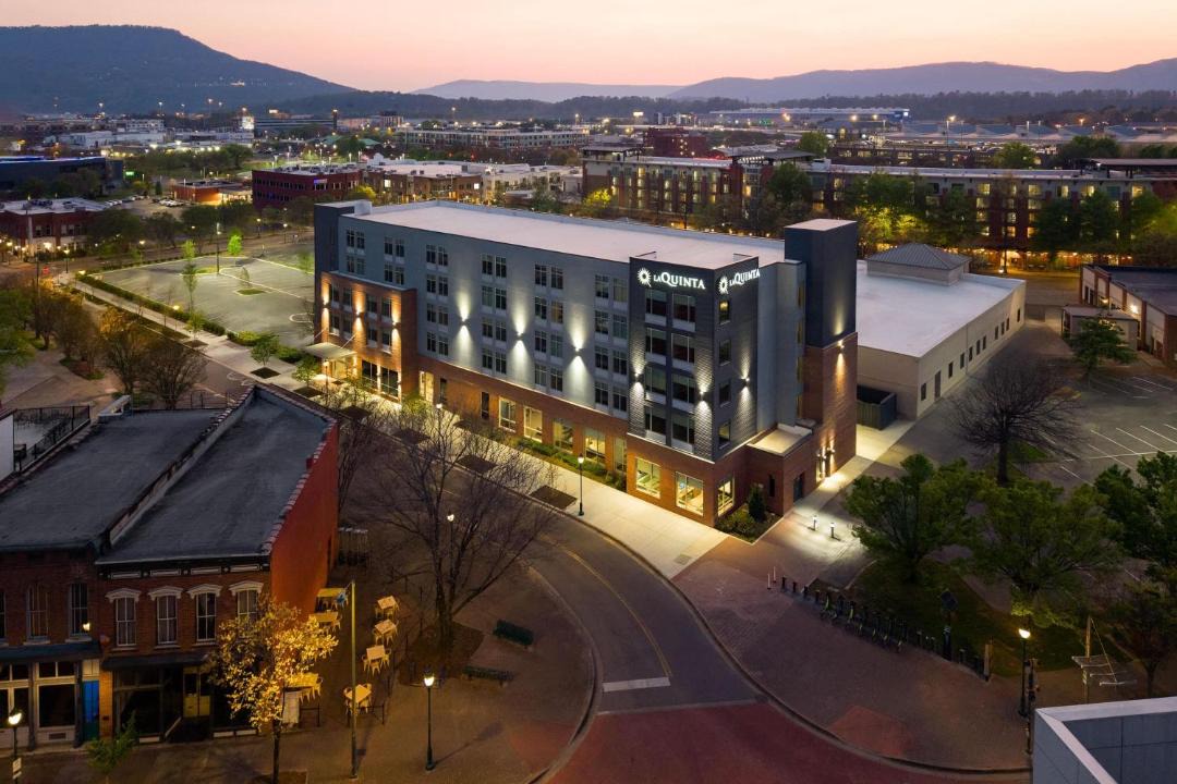 Photo of Others in Downtown Chattanooga