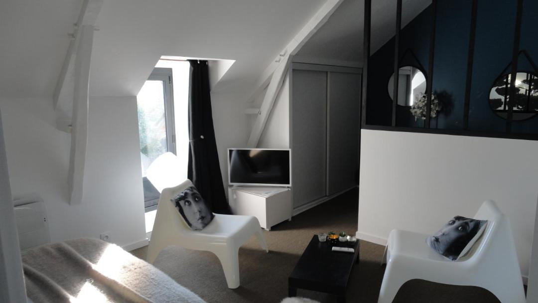 Photo of Others in Bruz