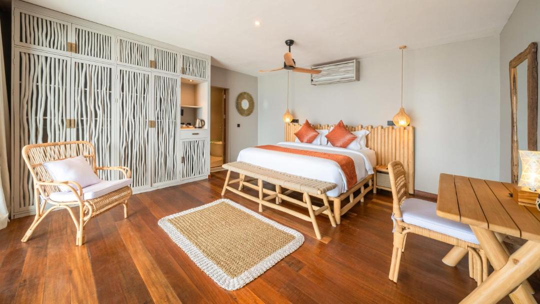 Photo of Others in Jungut Batu