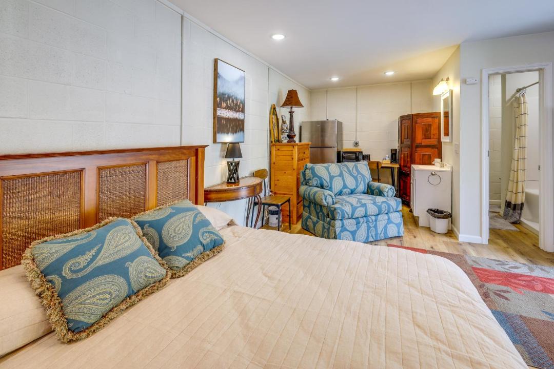 Photo of Bedroom in Clinton