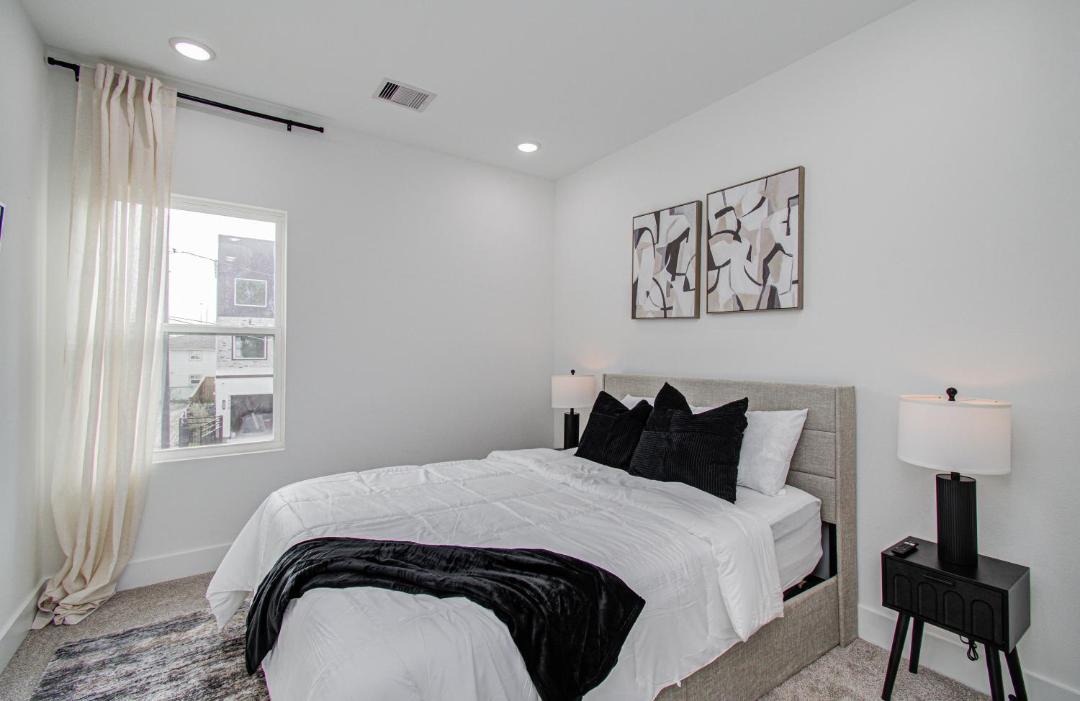 Photo of Bedroom in Northside