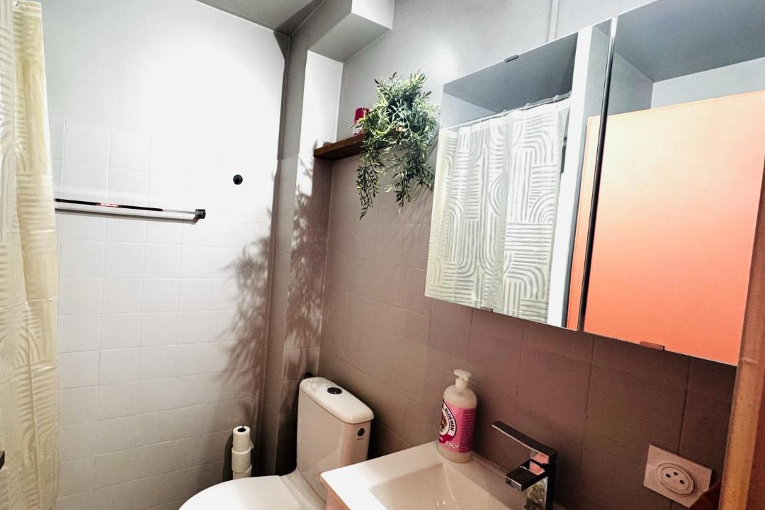 Photo of Bathroom in Bellegarde-sur-Valserine