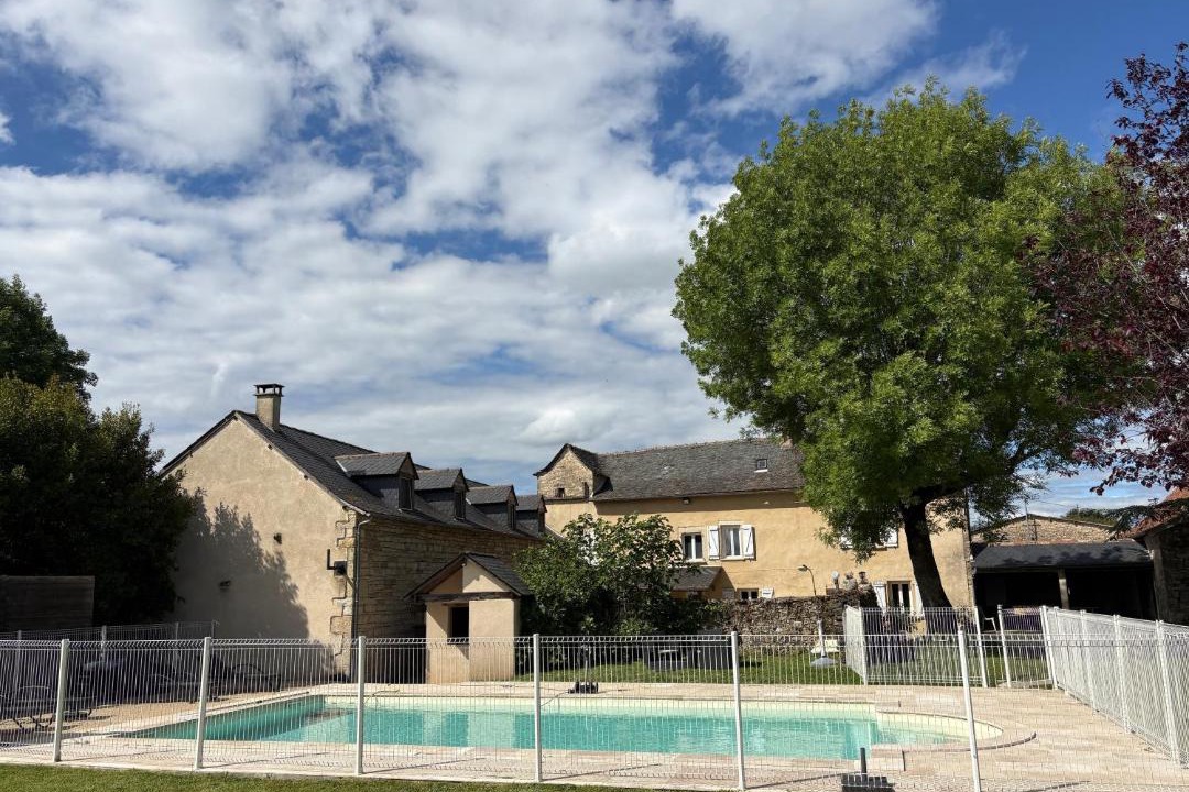 Photo of Others in Villeneuve d'Aveyron