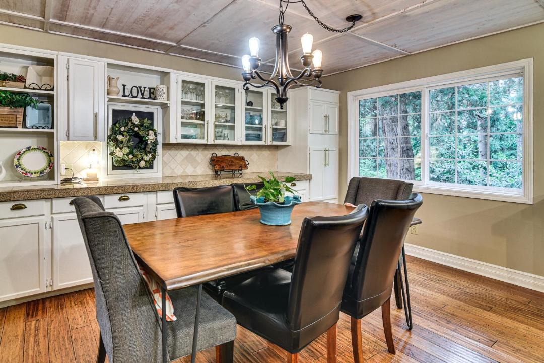 Photo of Kitchen in Aloha