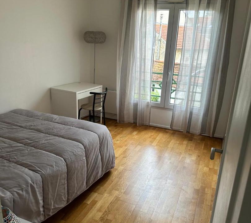 Photo of Bedroom in Epinay-sur-Orge