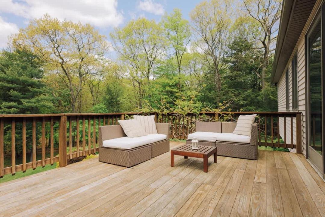Photo of Patio Balcony in Saugerties
