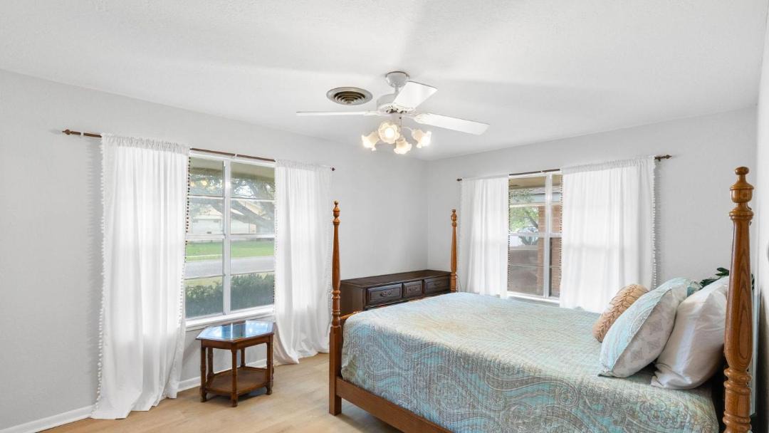 Photo of Bedroom in South Side