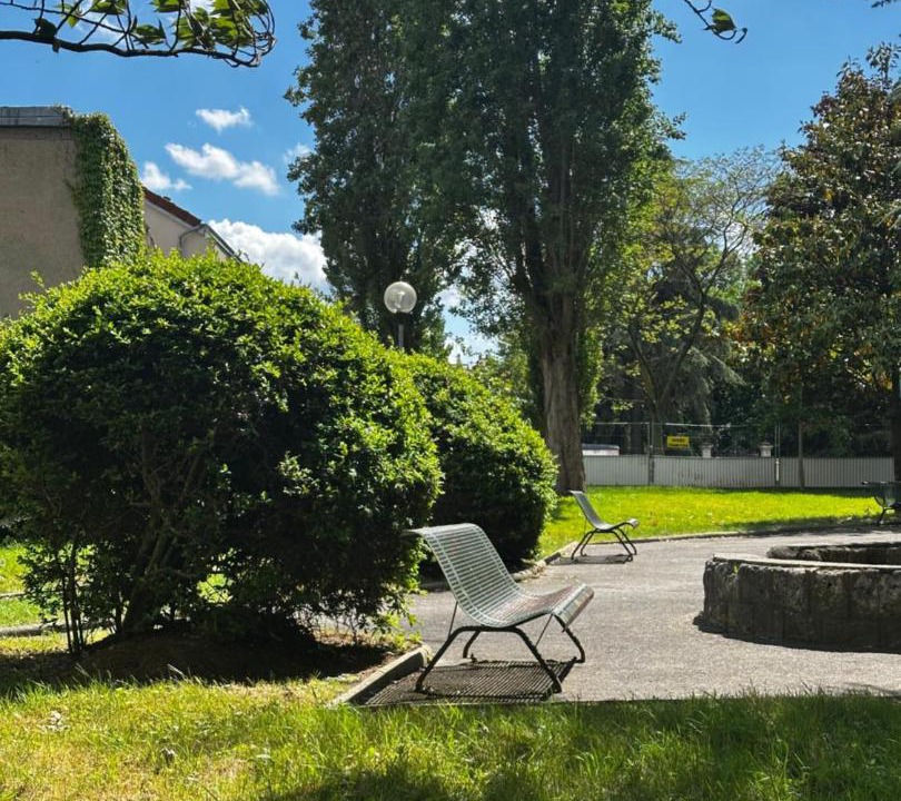 Photo of Others in Villejuif