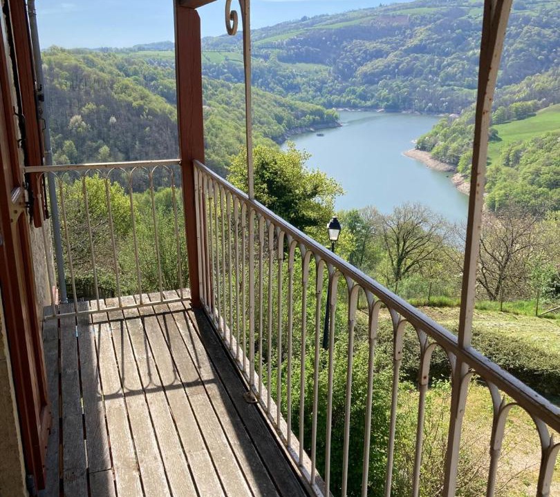 Photo of Patio Balcony in Castelnau-de-Mandailles