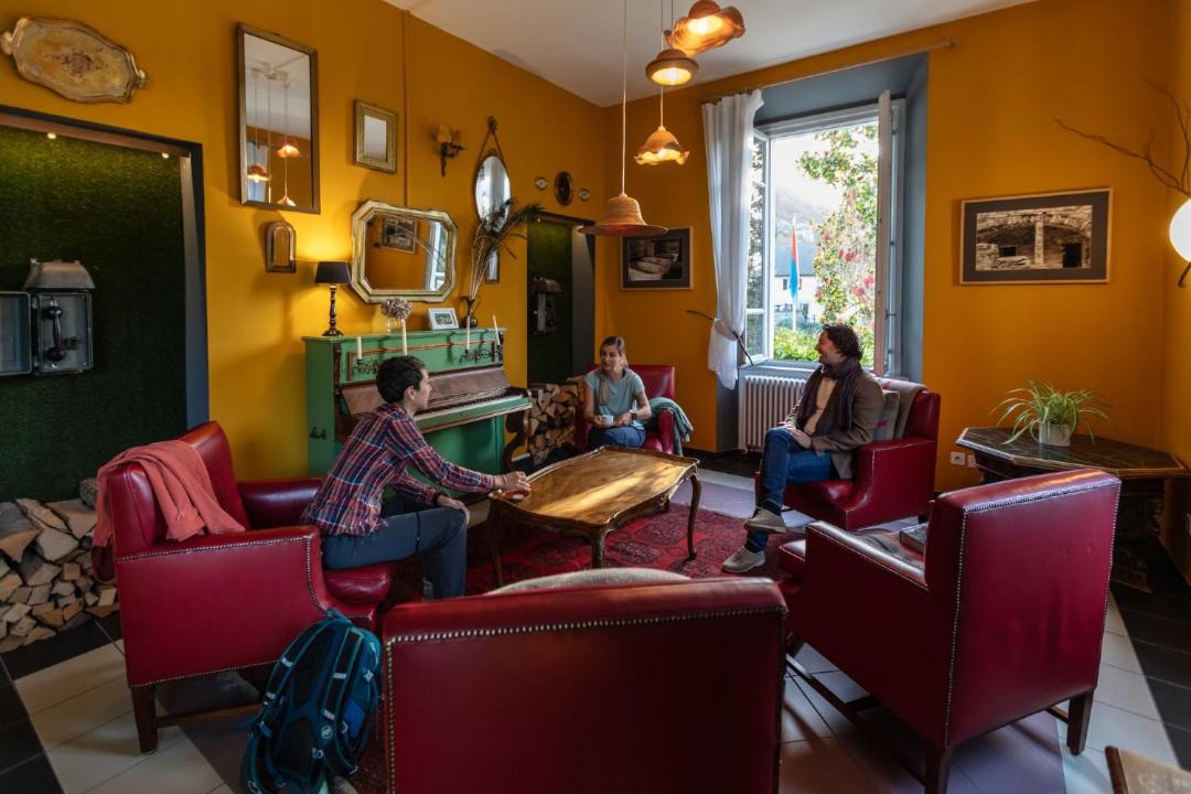 Photo of Others in Isorno