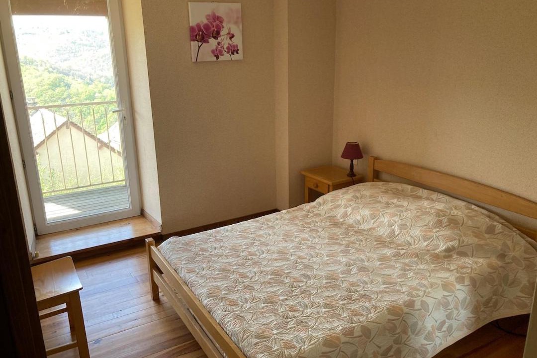 Photo of Bedroom in Castelnau-de-Mandailles