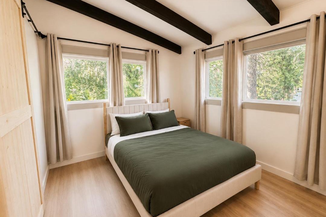 Photo of Bedroom in Eagle Point