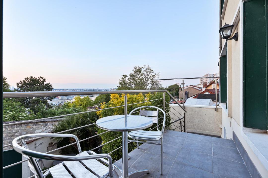 Photo of Patio Balcony in Issy-les-Moulineaux