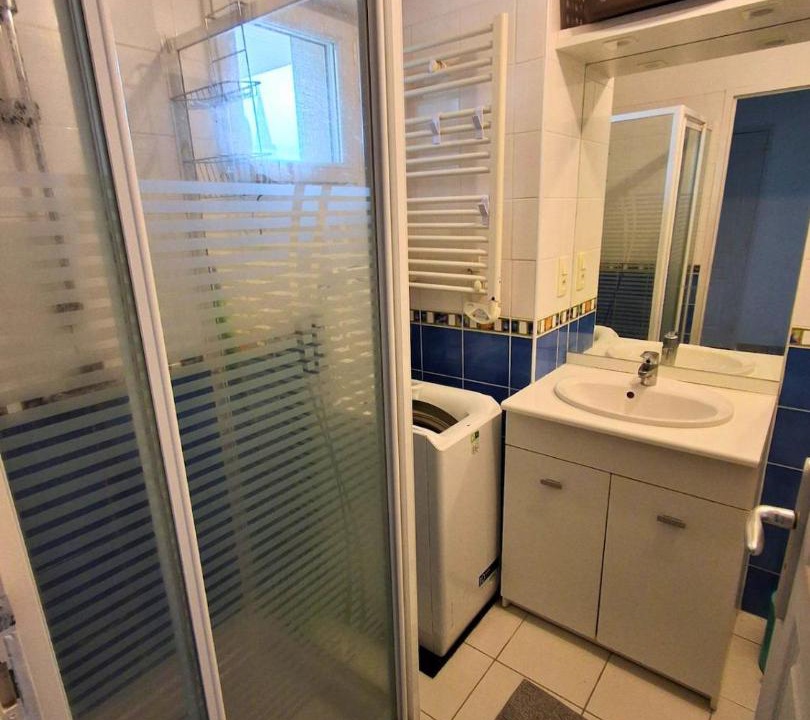 Photo of Bathroom in La Haie-Fouassiere