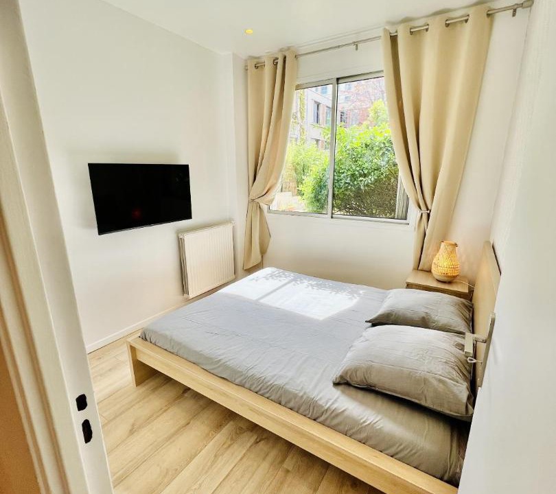 Photo of Bedroom in Charonne