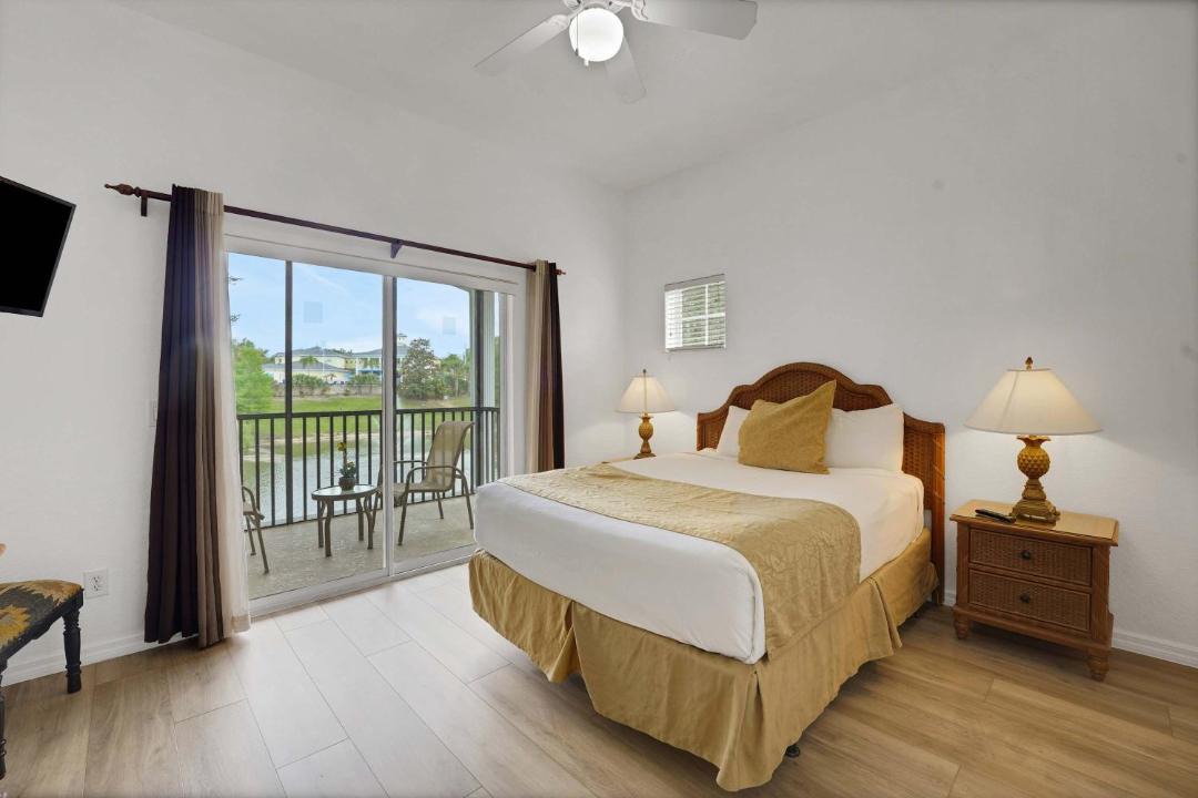 Photo of Bedroom in Bahama Bay