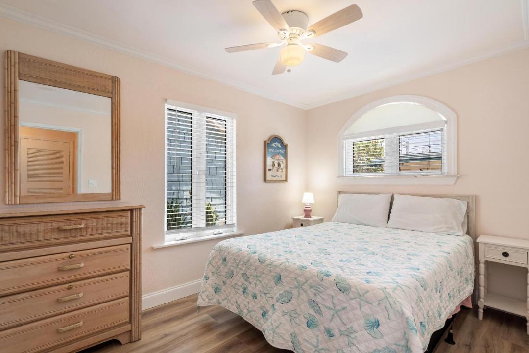 Photo of Bedroom in Treasure Island