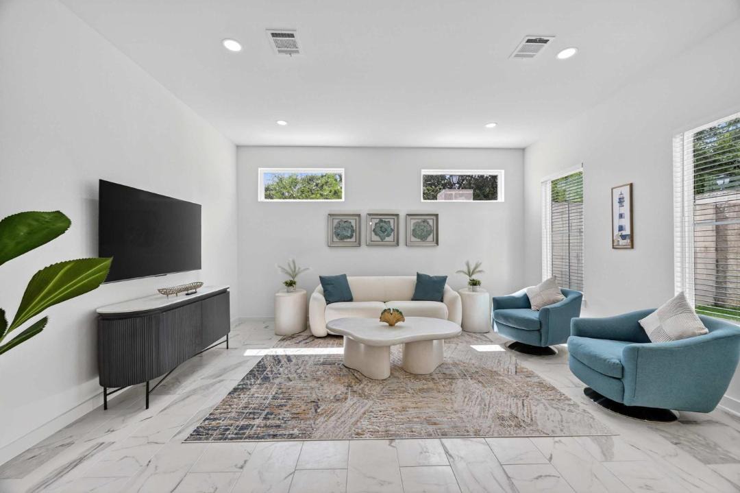 Photo of Livingroom in Houston