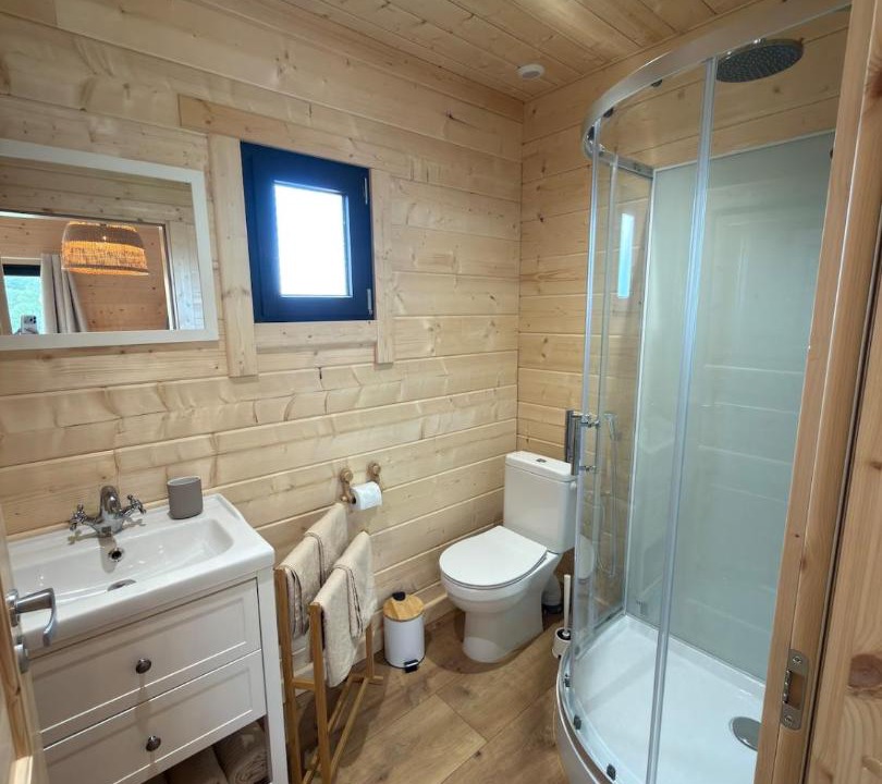 Photo of Bathroom in Roquefort-des-Corbieres
