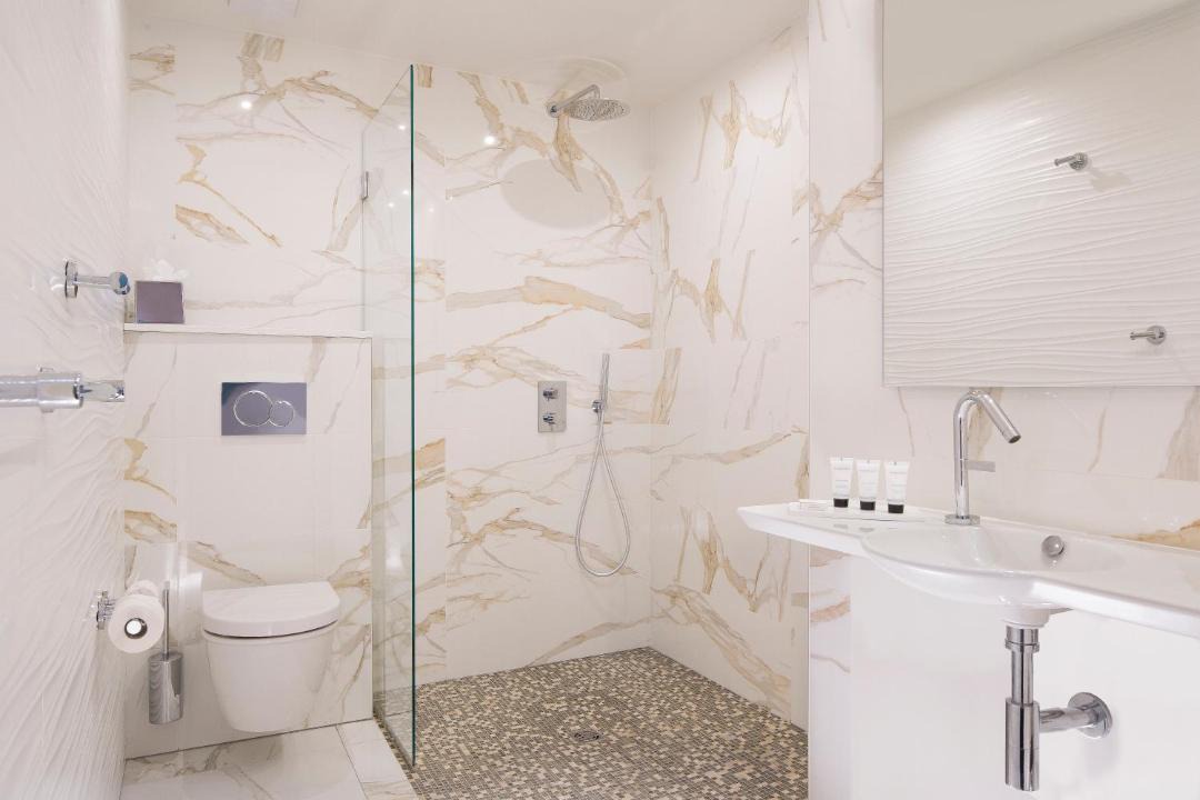 Photo of Bathroom in Batignolles