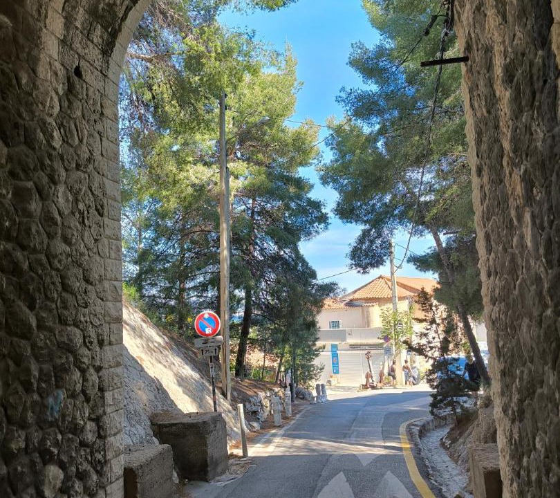 Photo of Others in Niolon