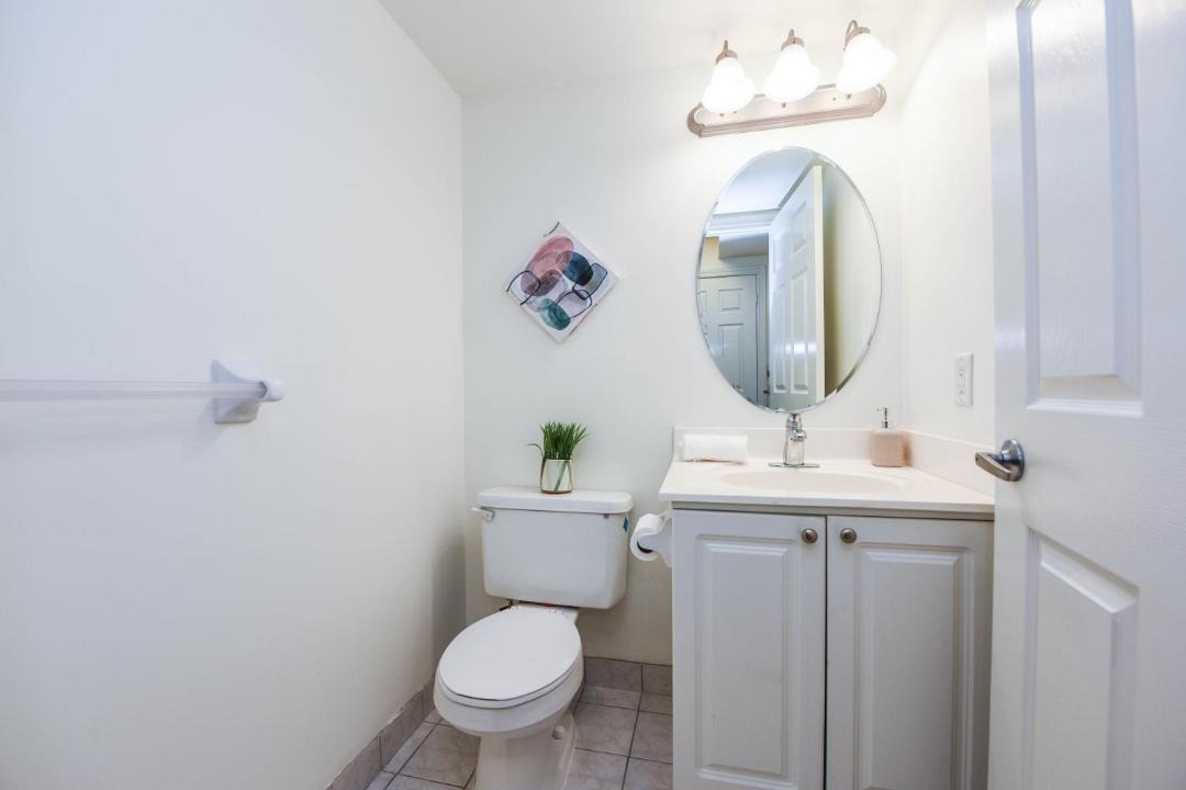 Photo of Bathroom in Downtown Mississauga