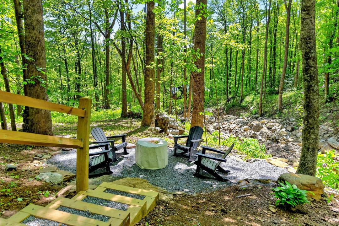 Photo of Others in Laurel Ridge