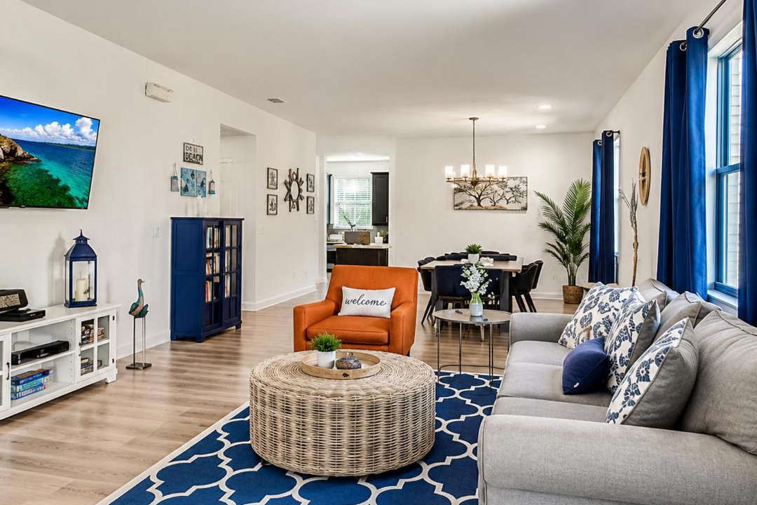 Photo of Livingroom in Windwood Bay