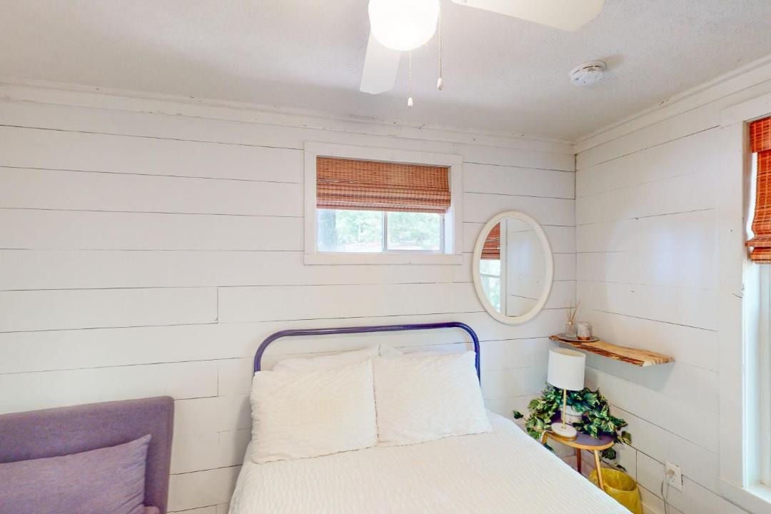 Photo of Bedroom in Huddleston