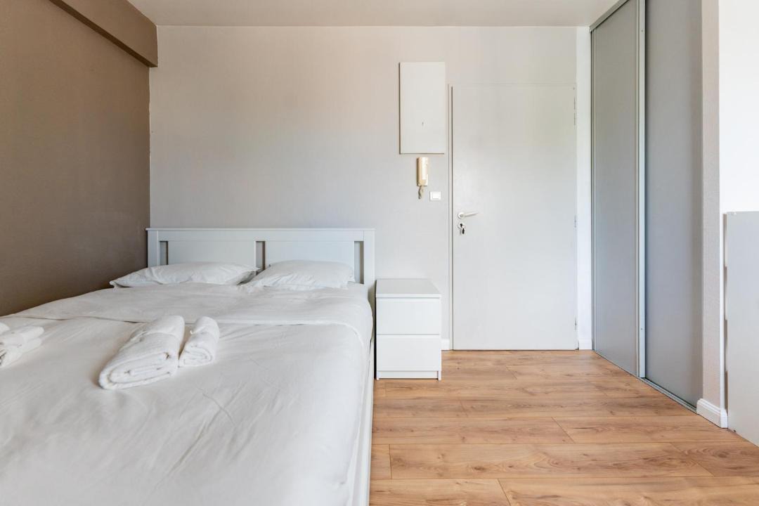 Photo of Bedroom in Poincare - Foch - Anatole France - Croix de Bourgogne