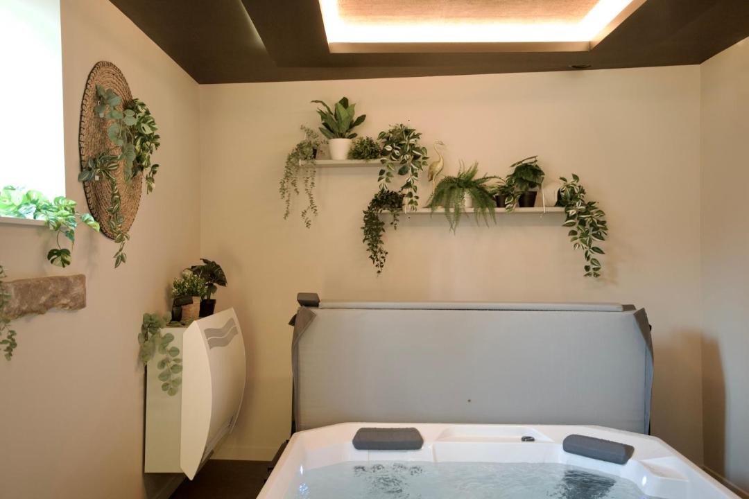 Photo of Bathroom in Chenelette