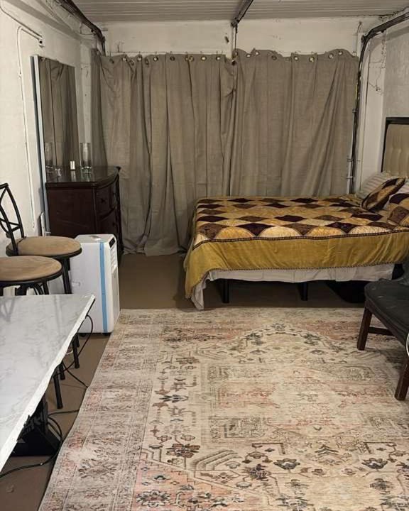 Photo of Bedroom in Lauderhill