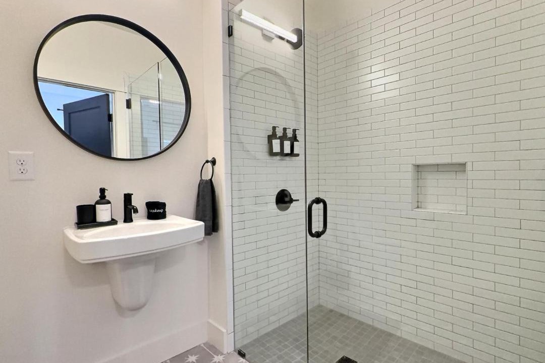 Photo of Bathroom in Forest Park