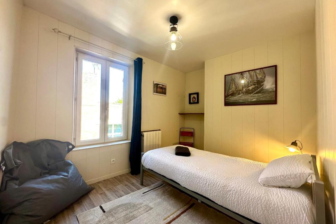 Photo of Bedroom in Abbeville