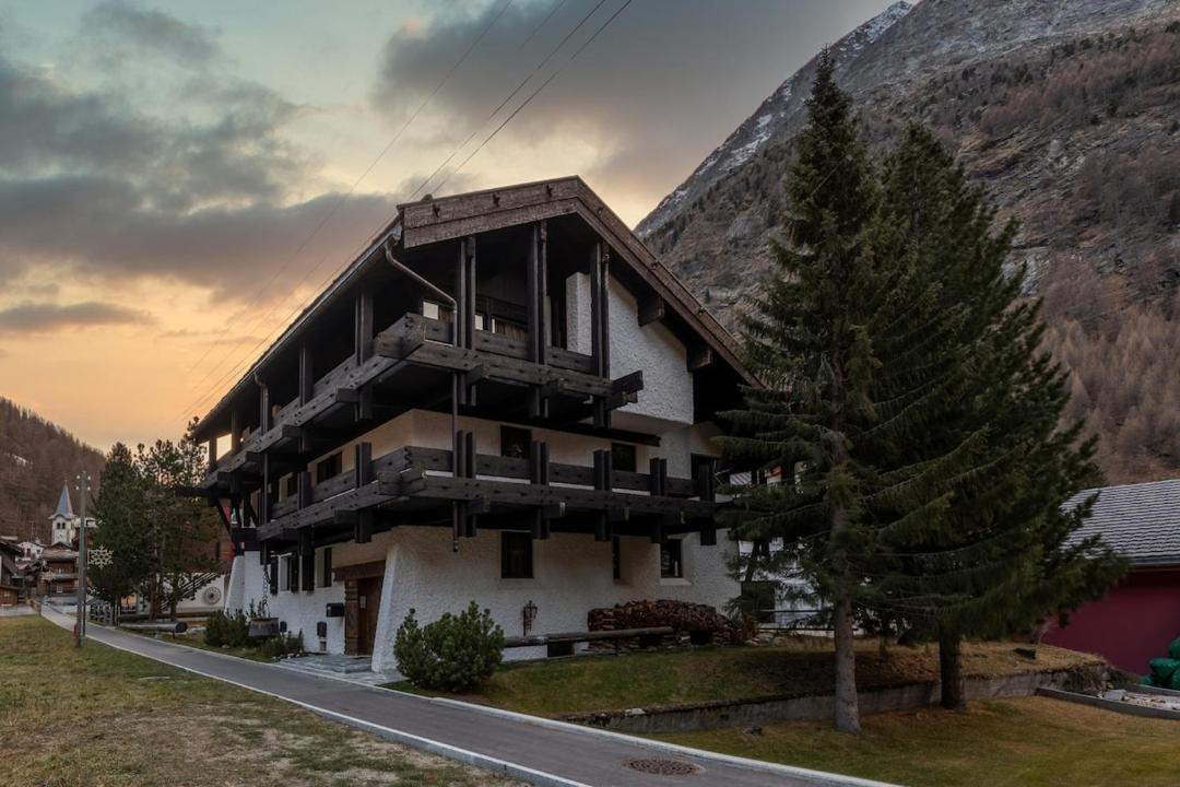 Photo of Buildings in Saas Almagell