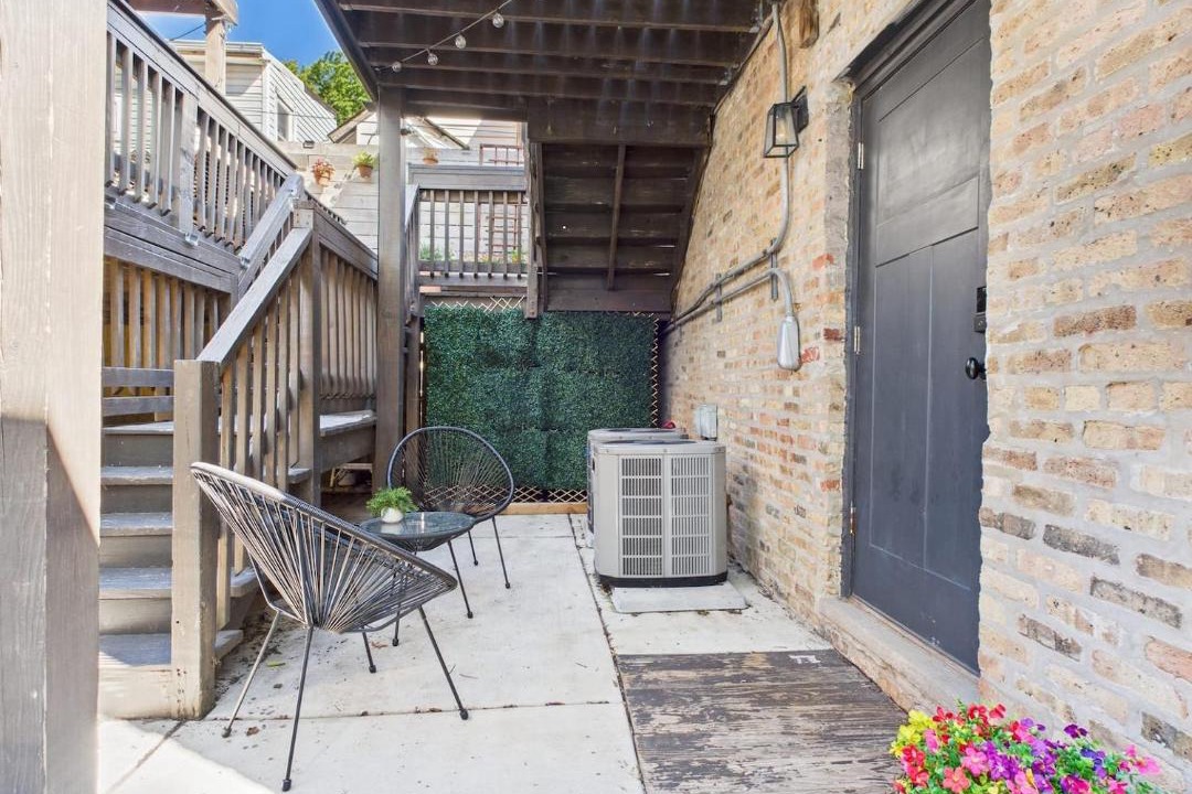 Photo of Patio Balcony in West Town