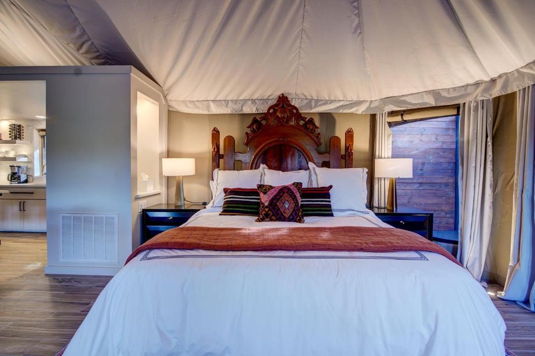Photo of Bedroom in Mid America