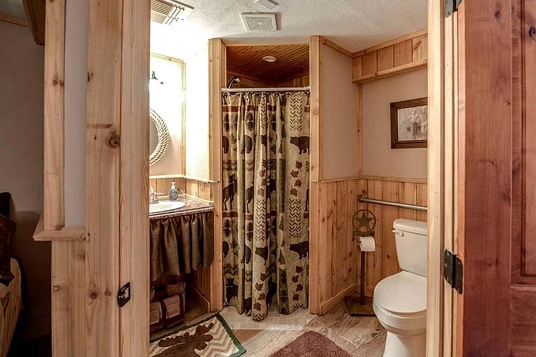 Photo of Bathroom in Carmine