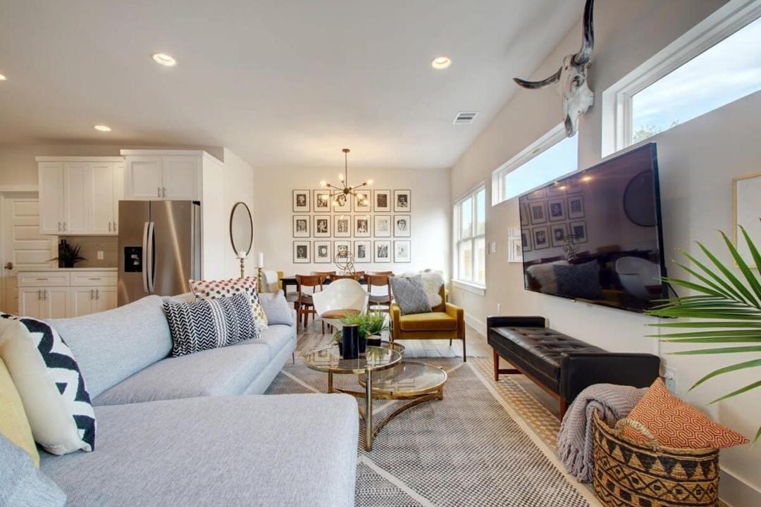 Photo of Livingroom in East MLK
