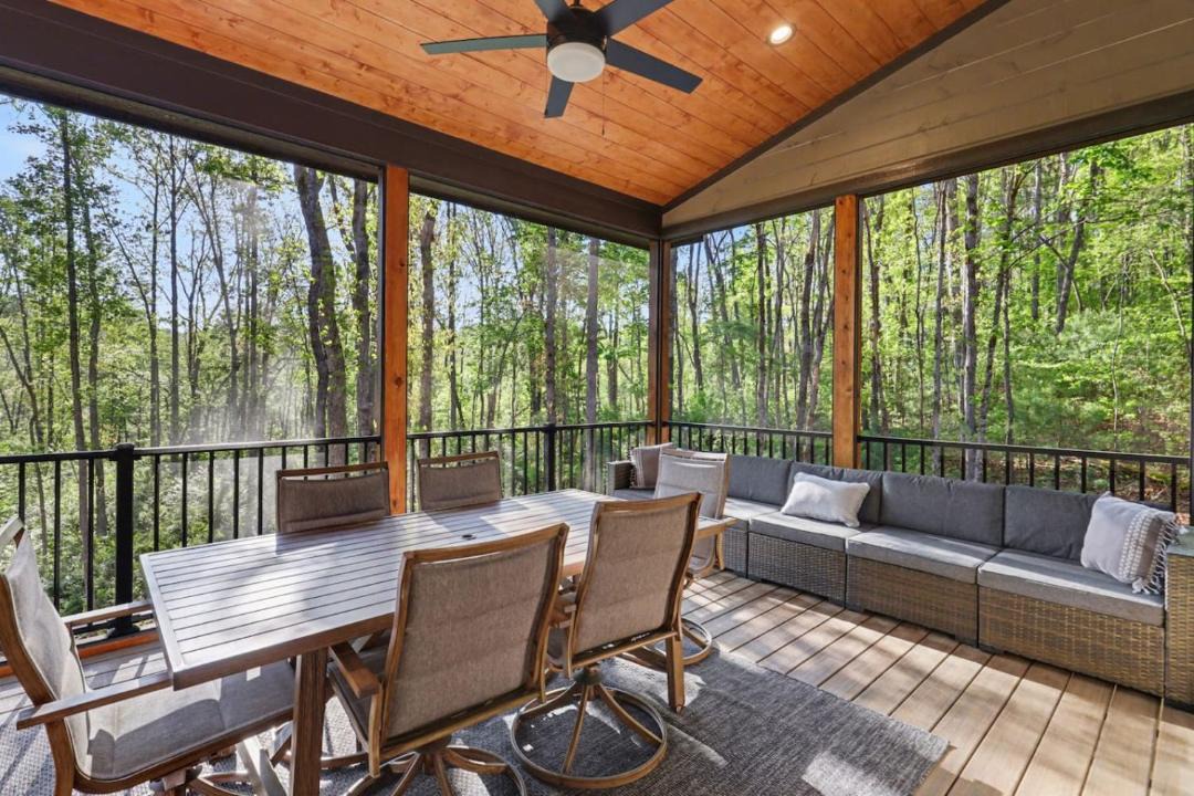 Photo of Patio Balcony in Tiger