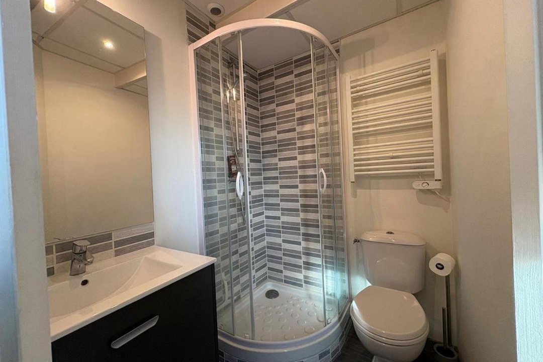 Photo of Bathroom in Saint-Jean-de-la-Ruelle