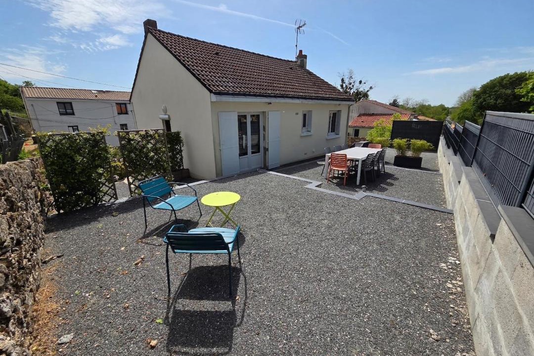 Photo of Others in Maisdon-sur-Sevre