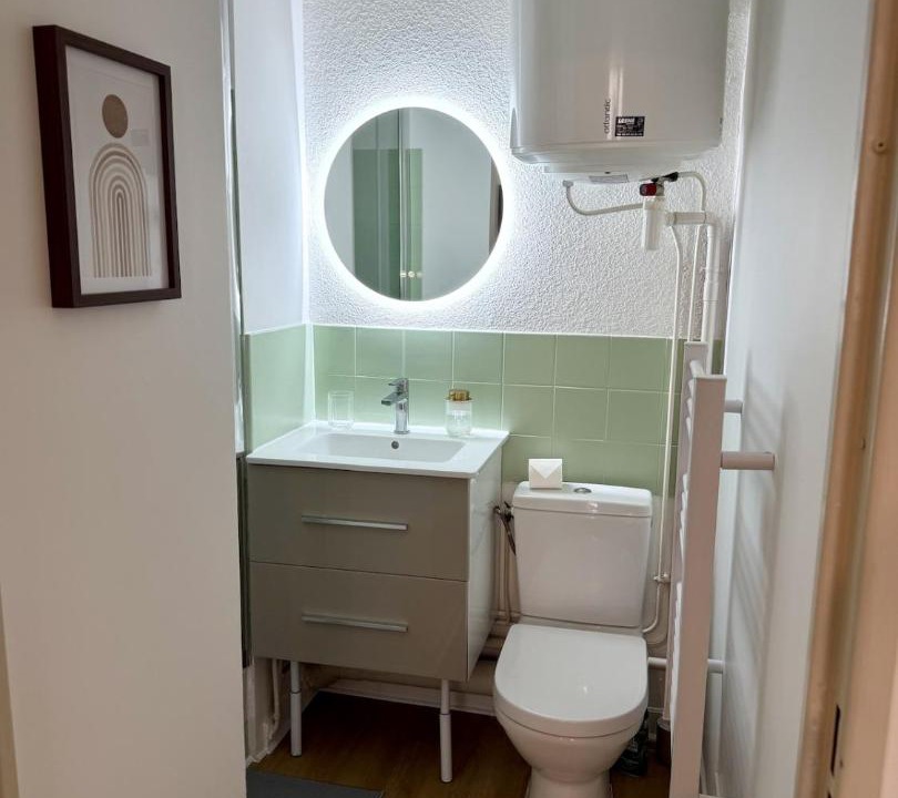Photo of Bathroom in Thabor - Saint-Helier