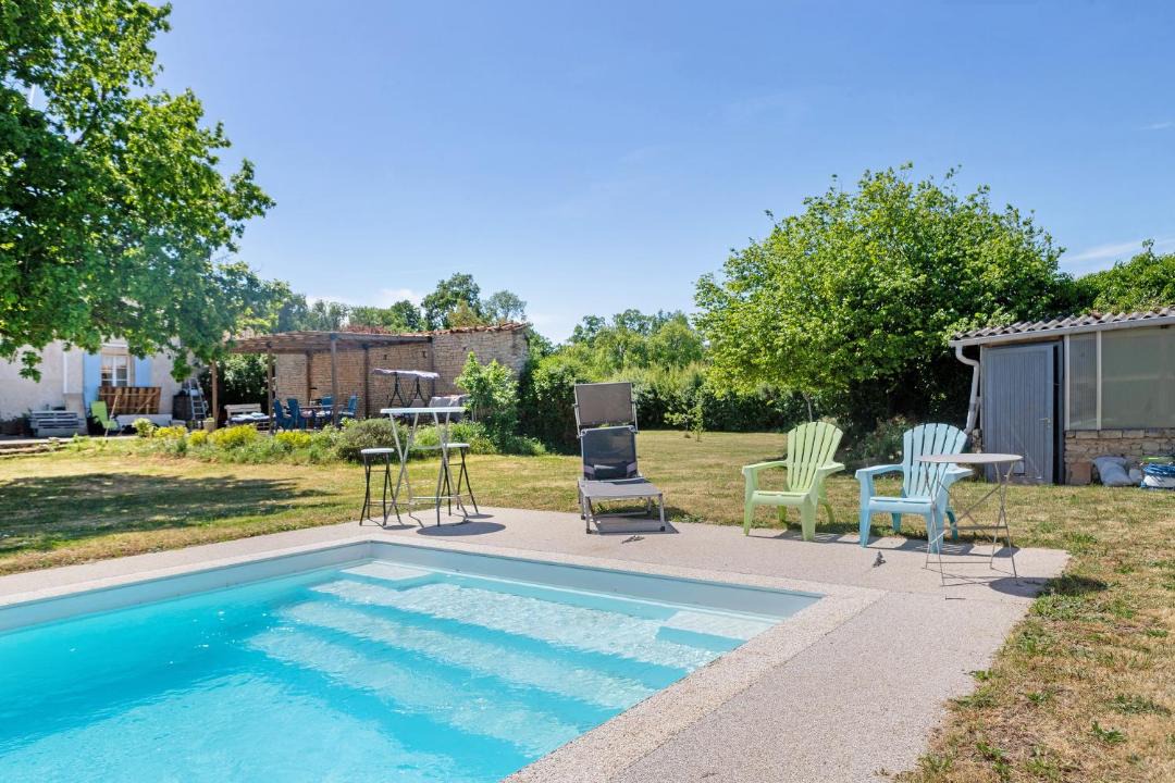 Photo of Others in Loire-sur-Nie