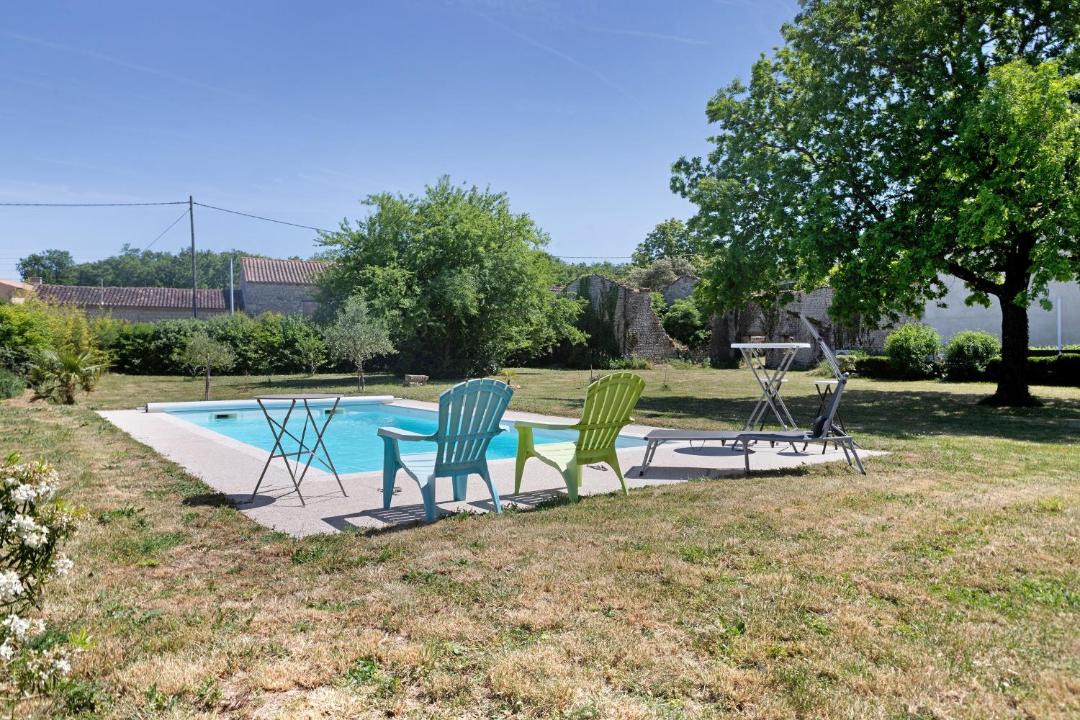 Photo of Others in Loire-sur-Nie
