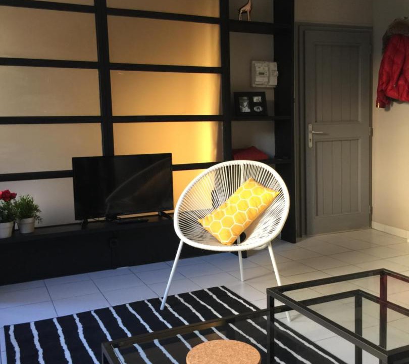 Photo of Others in Comedie