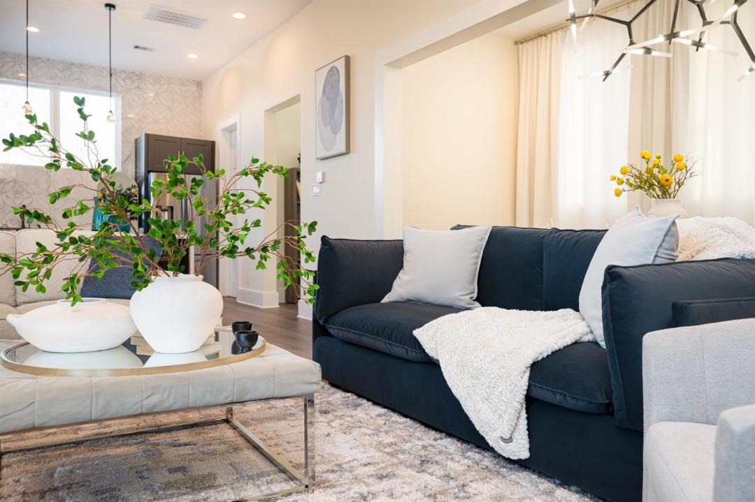 Photo of Livingroom in Washington Ave./ Memorial Park